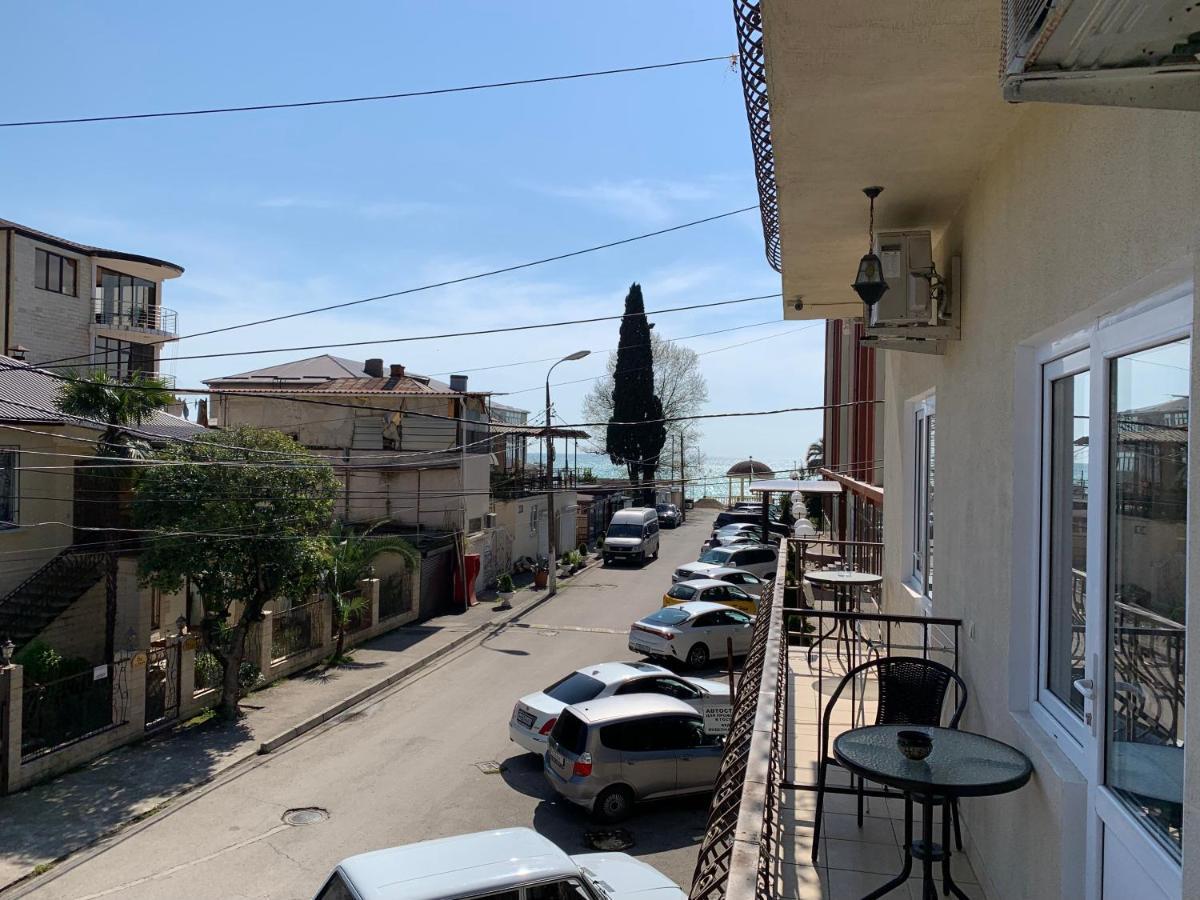 Guest House Aphyn Leto Gagra Exterior photo